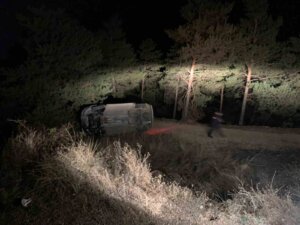 Sivas’ta Araç Şarampole Uçtu 3 Kişi Yaralandı
