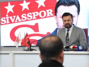 Sivasspor Teknik Direktörü Bülent Uygun Taraftarımız Baş Tacımızdır