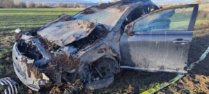 Sivas’ta Araç Tarlaya Uçtu Kazada 1 Kişi Öldü 1 Kişide Yaralandı