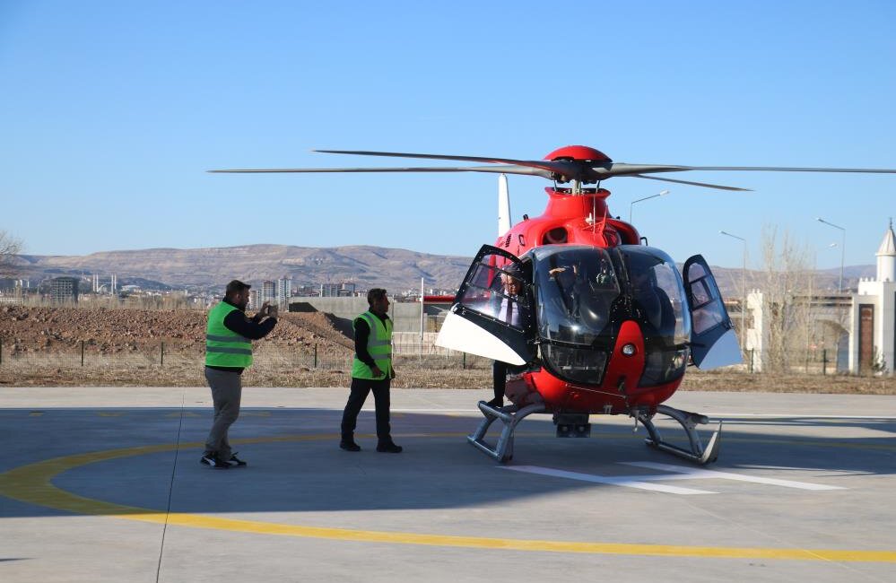 Sivas’a Gelen Ambulans Helikopter