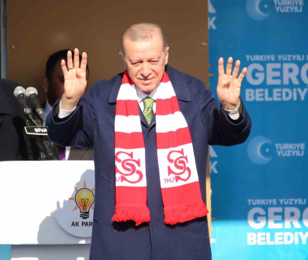 Sivas’ta Konuşan Erdoğan, Özgür Özel CHP için Tam Bir Hayal Kırıklığı Oldu