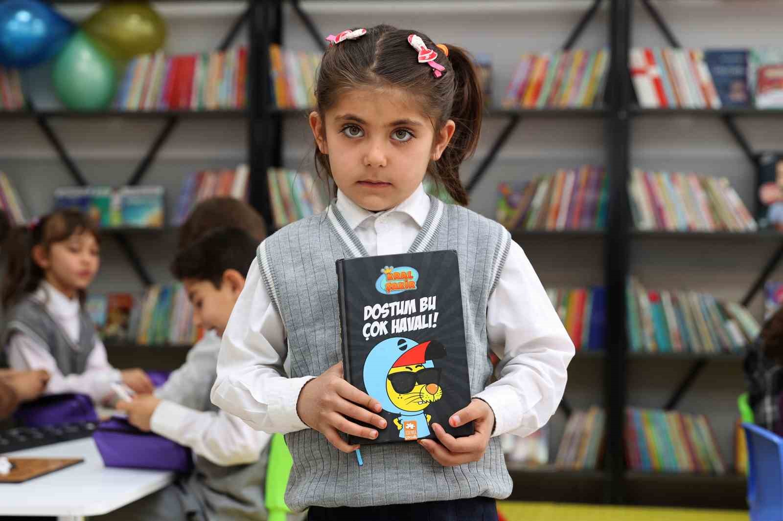 Sivas’ta Kütüphanesiz Köy Okulu Kalmayacak
