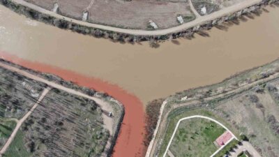 Fadlum Irmağı Kızılırmağa Rengini Kattı Muhteşem Görüntü Ortaya Çıktı