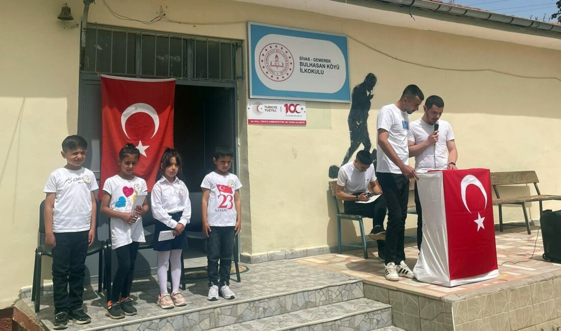 Sivas’ta 4 Öğrencisi Olan Okulda 23 Nisan Kutlaması
