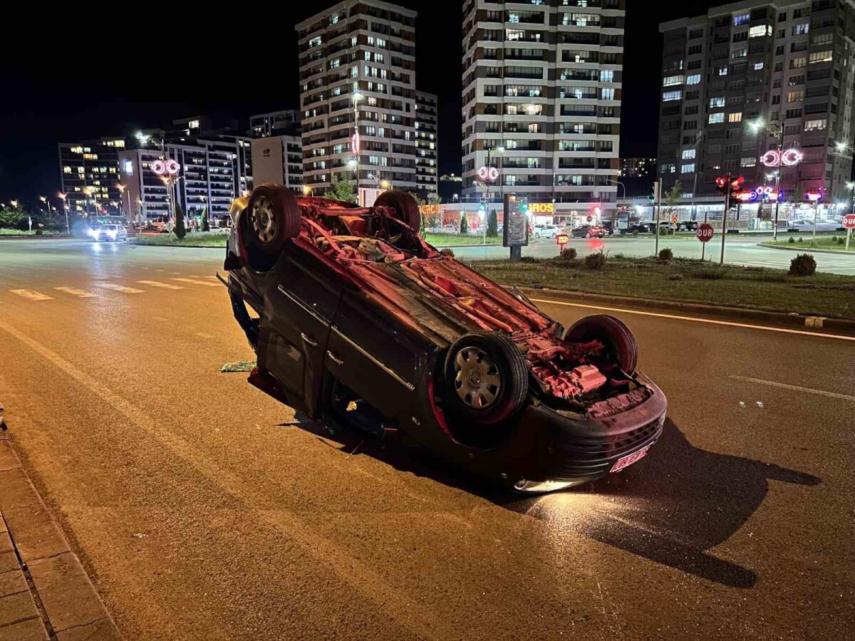 Sivas’ta Kontrolden Çıkan Araç Takla Atıp 70 Metre Sürüklendi: 6 Yaralı
