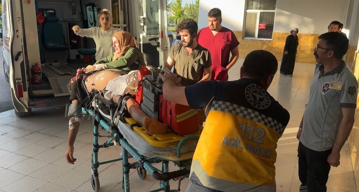 Sivas’ta Üzerine Yıldırım Düşen Tarım İşçisi Ağır Yaralandı