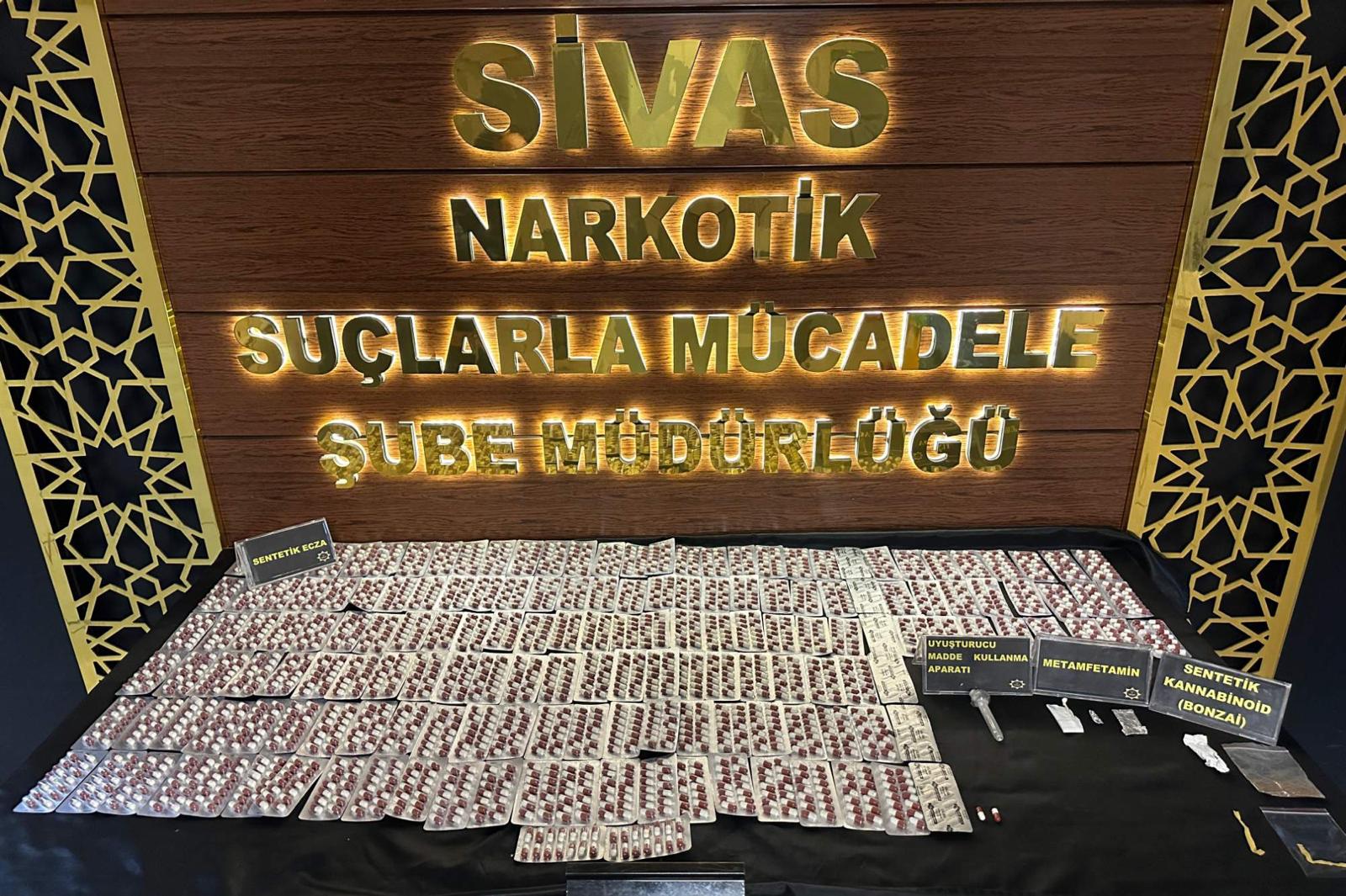 Sivas Emniyet Müdürlüğü Narkotik Suçlarla Şube Müdürlüğü Sivas'ta uyuşturucuya geçit