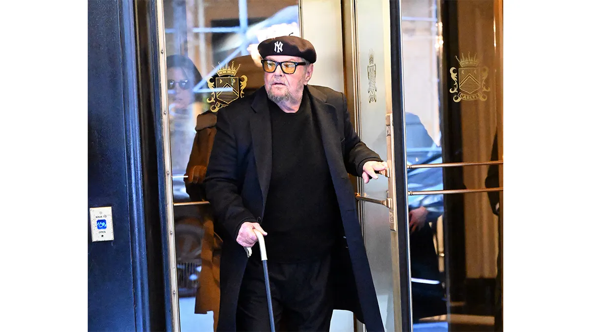 The Sad Reason Jack Nicholson, 88, Stays Out of the Public Eye Source