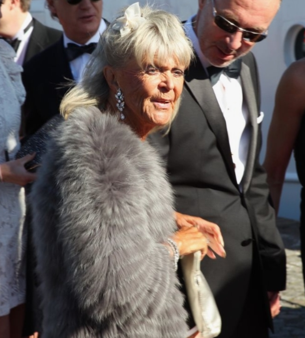 Royal Family Member Spotted in Rare Paparazzi Sighting: Who is she?